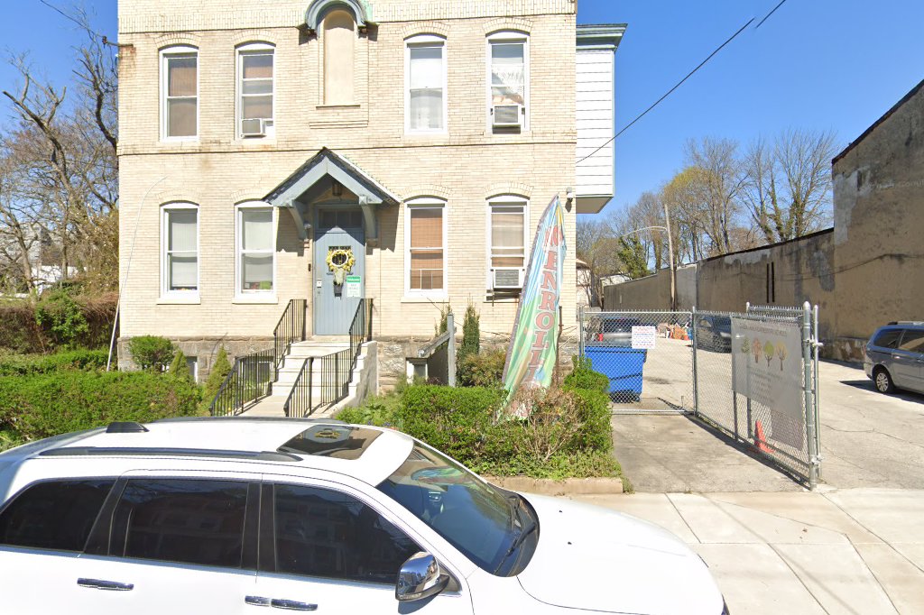 Queen Lane Montessori School