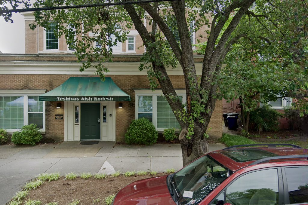Yeshiva Aish Kodosh Talmudical Academy