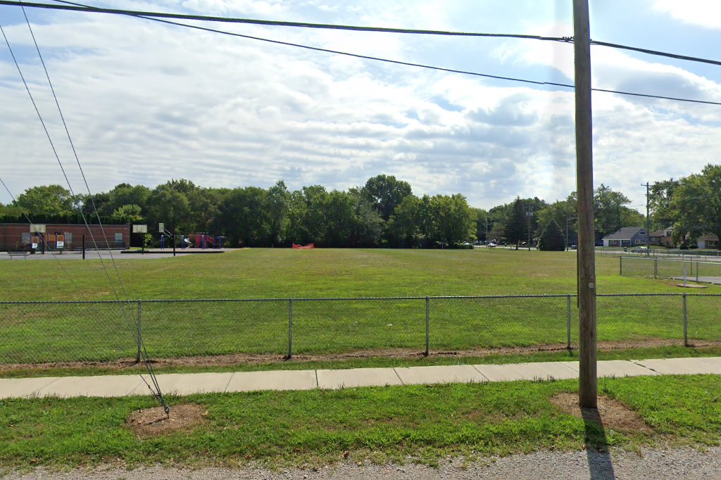 Olde Orchard Alternative Elementary School at Old Shady Lan