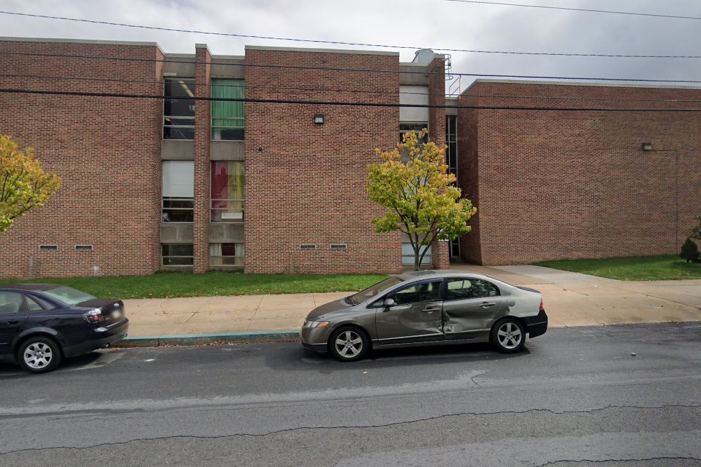 Thirteenth & Green Elementary School