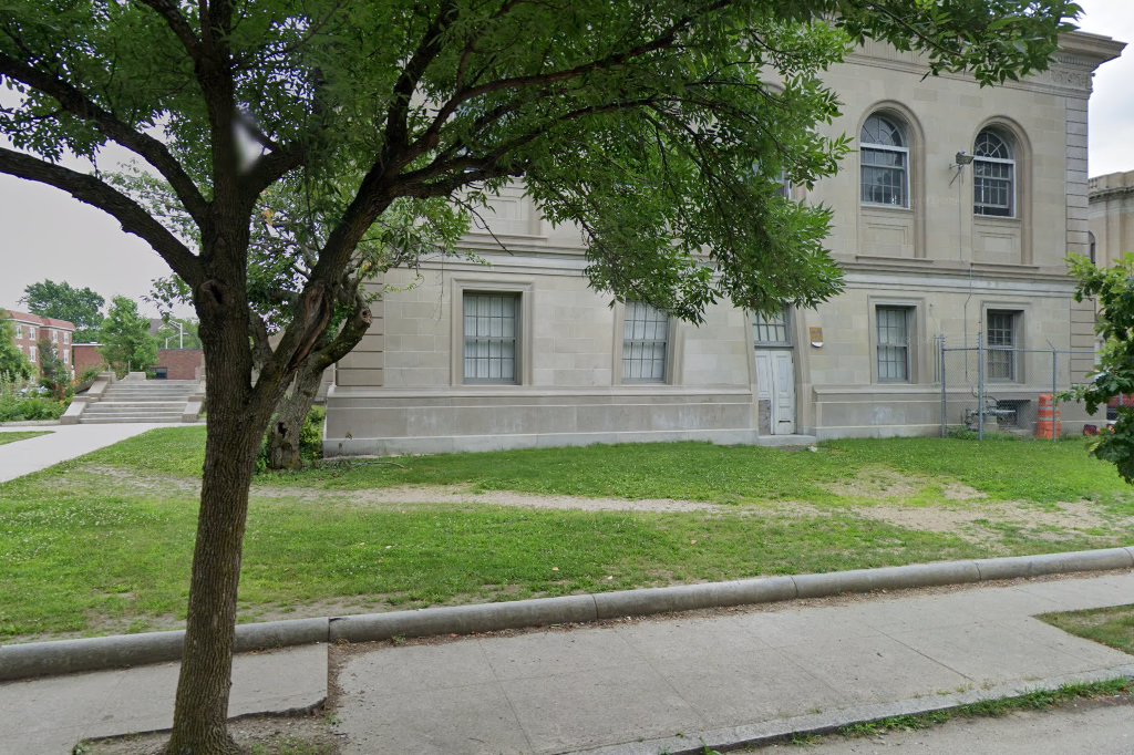 Knight Memorial Library