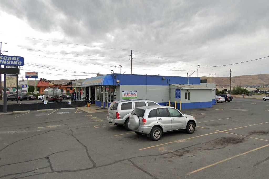Yakima Vehicle Licensing Office