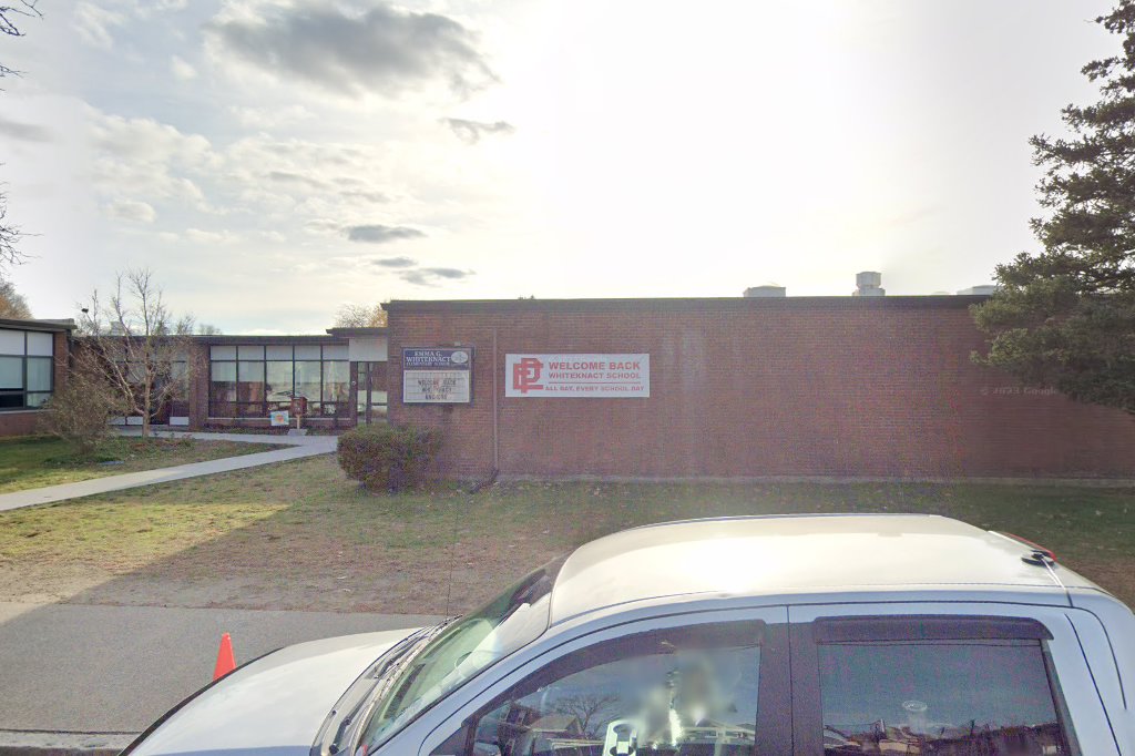 Emma G Whiteknact School
