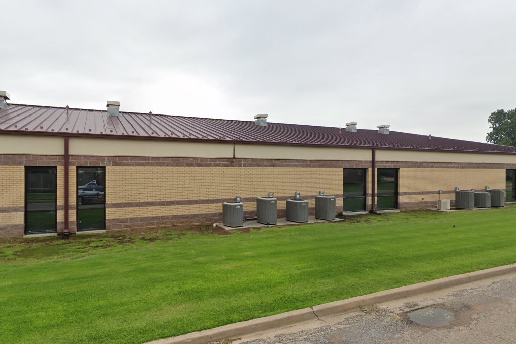 Hydro-Eakly Elementary School