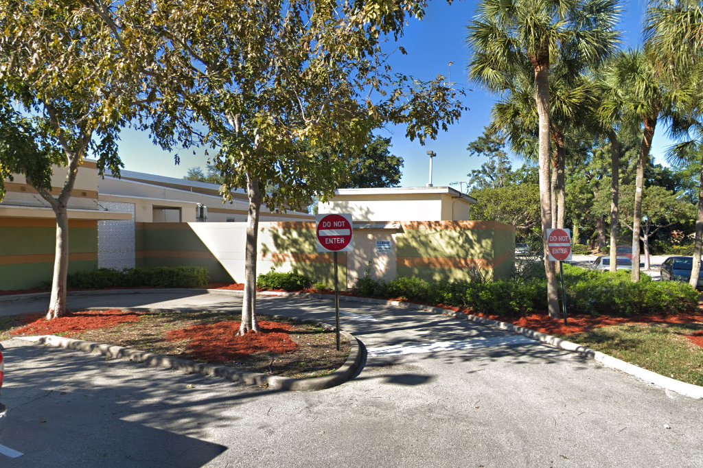 North Lauderdale Saraniero Branch