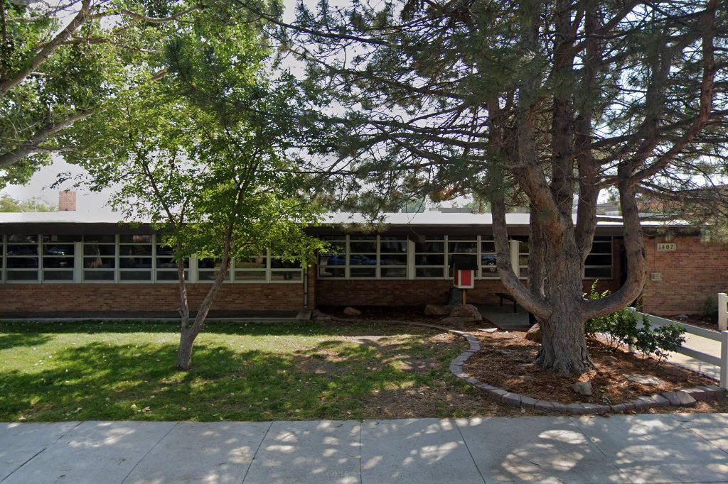 Pioneer Park Elementary School
