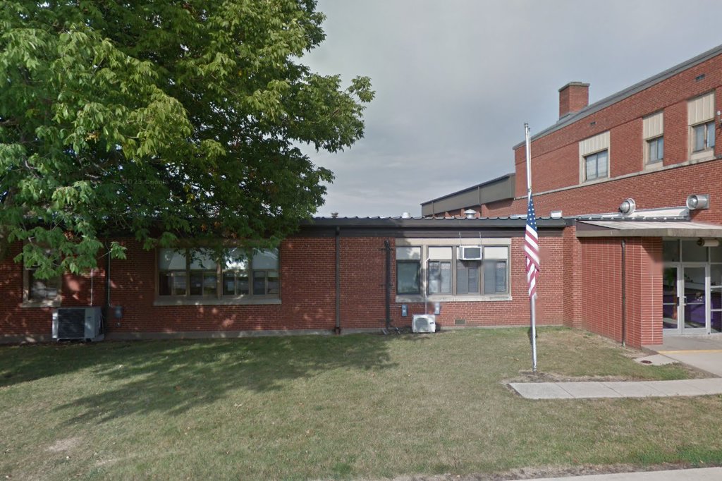 North Cedar Lowden Elementary School Center