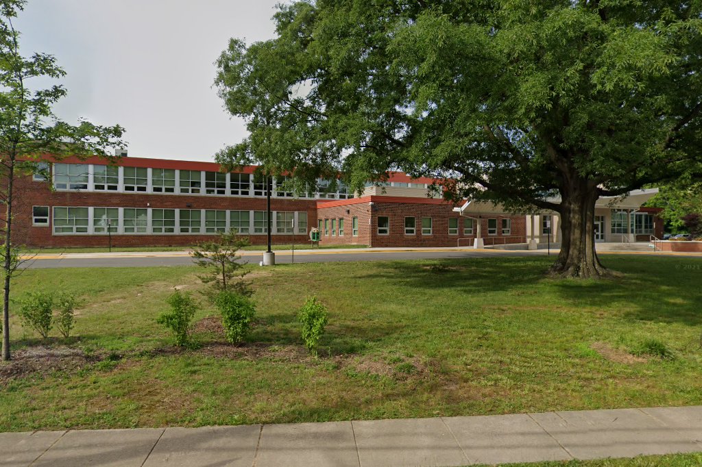 Waynewood Elementary School