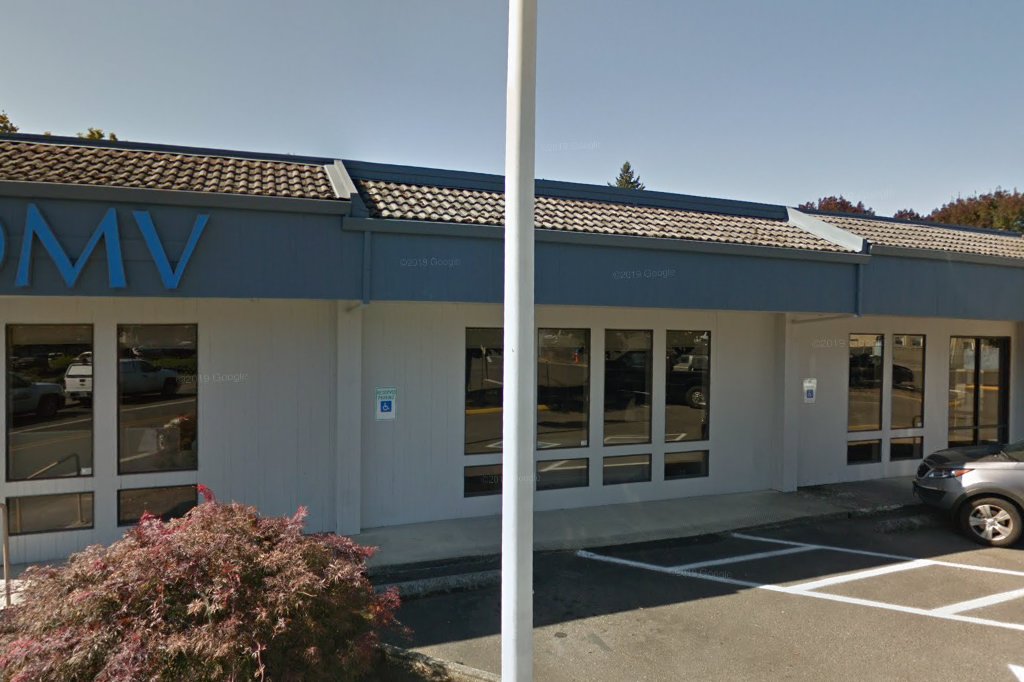 Gladstone DMV Office