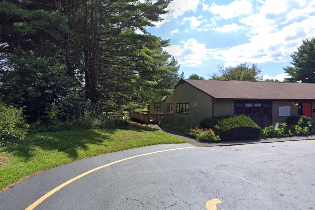 Tall Oaks Montessori School