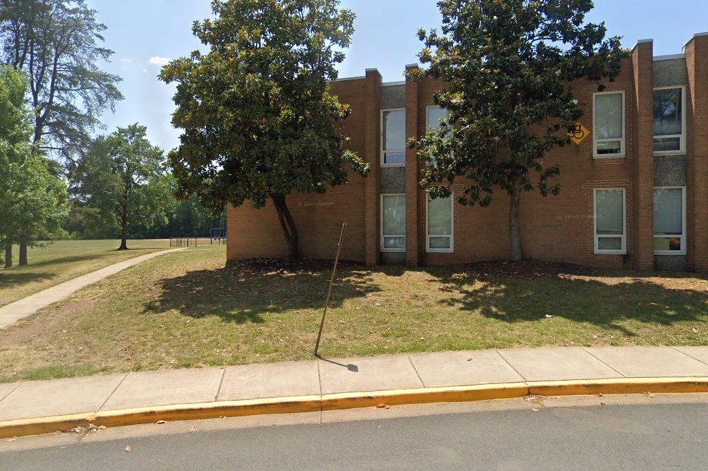 London Towne Elementary School