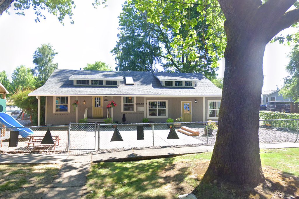 Smockville Montessori School