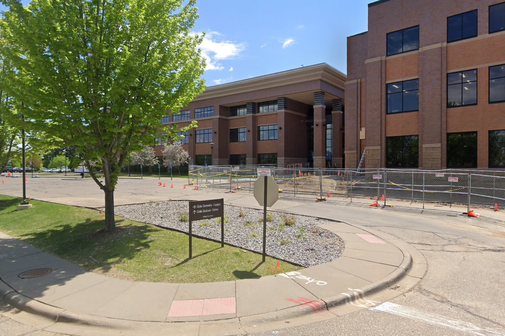 Globe University - Woodbury