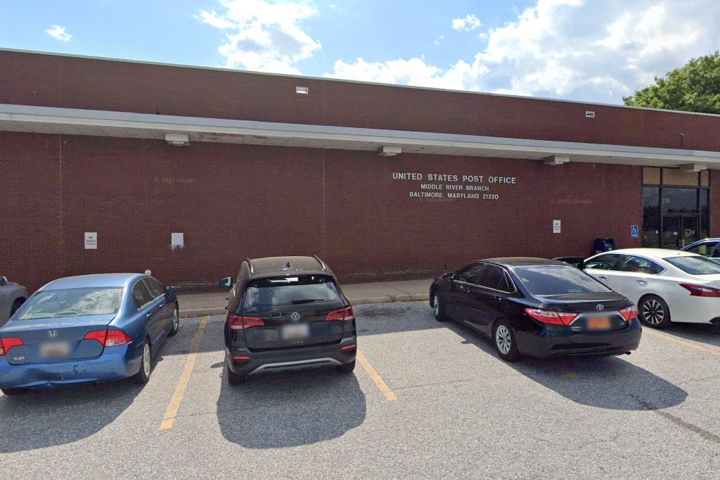 Middle River Passport Office