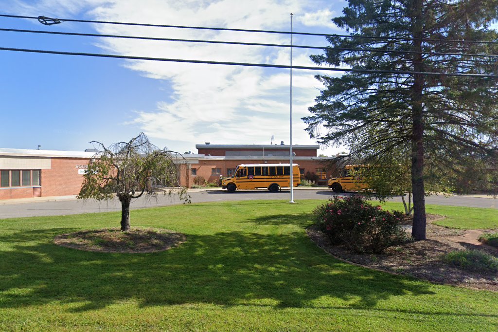 Round Hills Elementary School