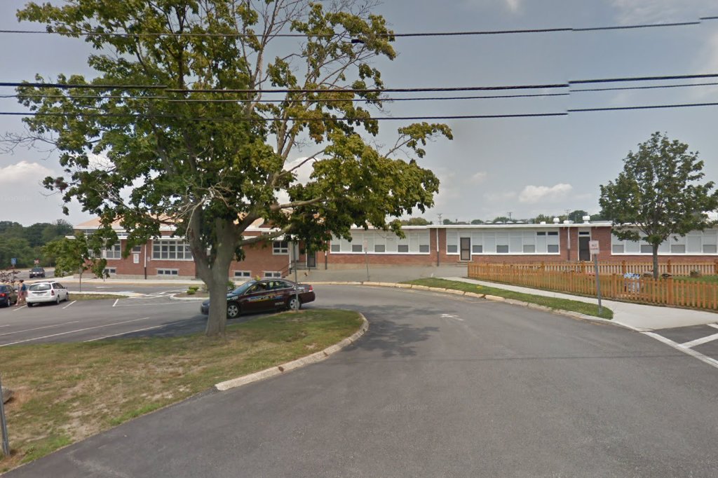 Aquidneck School