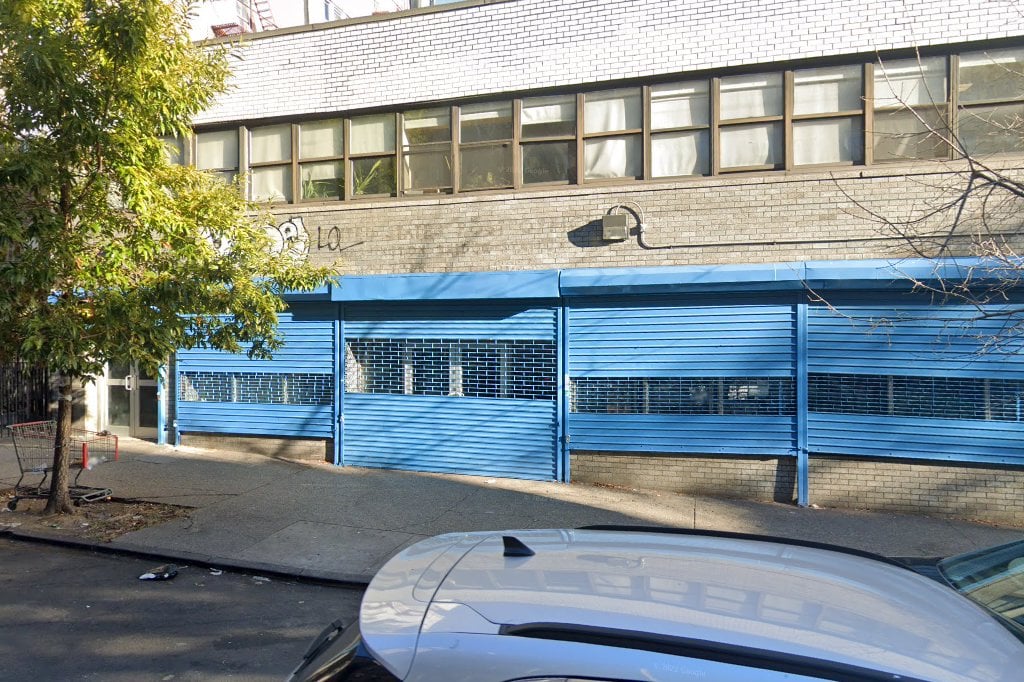 Washington Bridge Passport Office