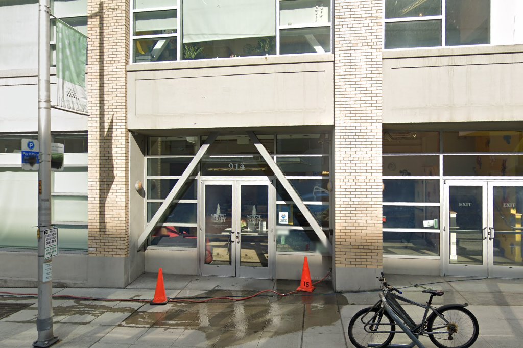 Spruce St School