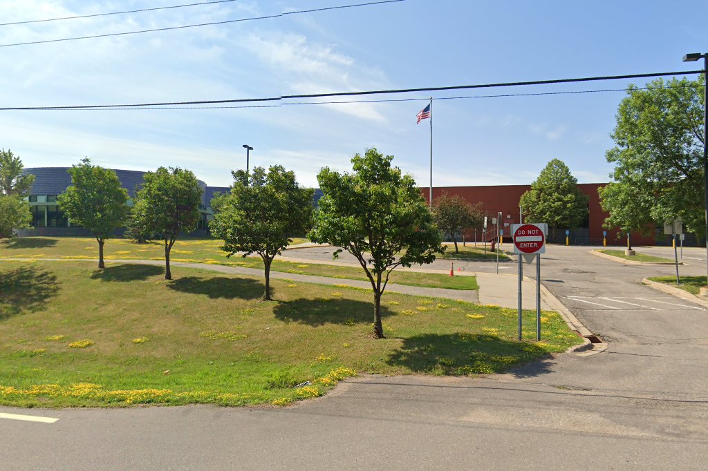 Pioneer Ridge Middle School