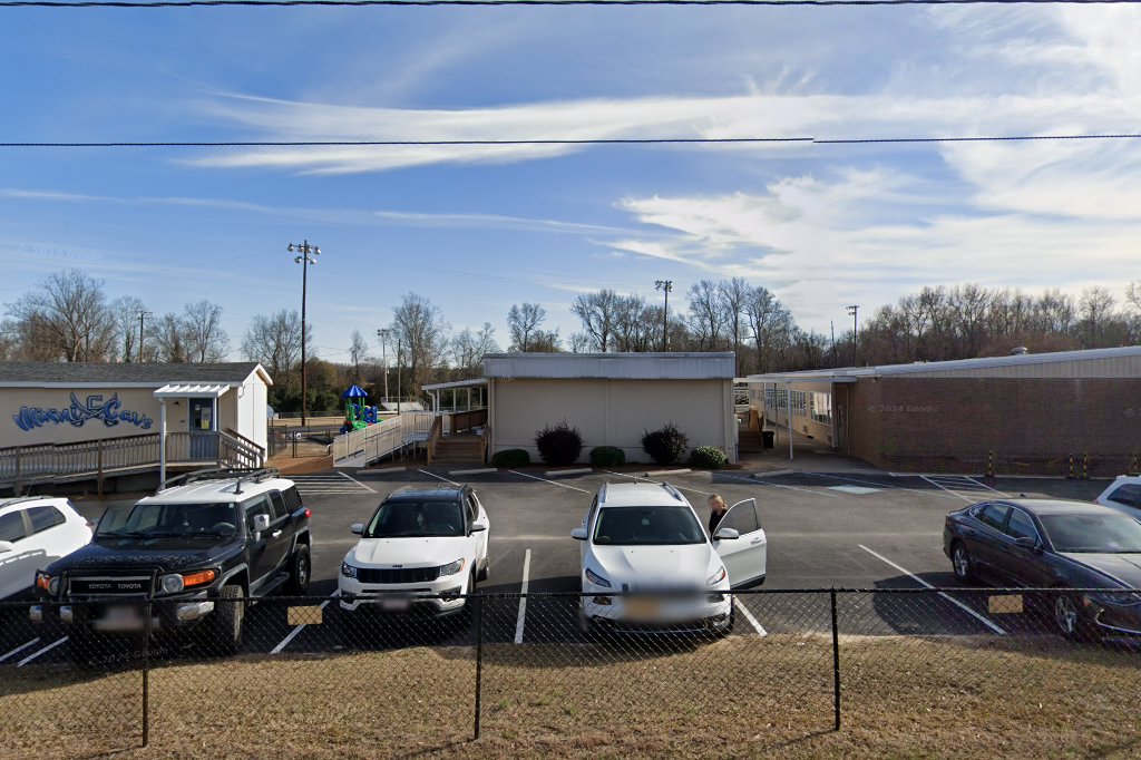 Robert E Lee Academy