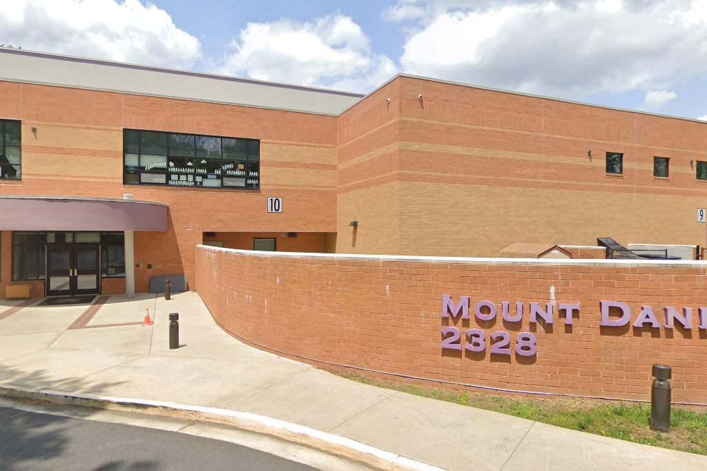 Mt Daniel School