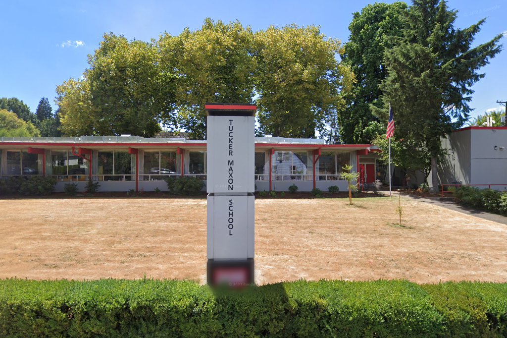 Tucker-Maxon Oral School