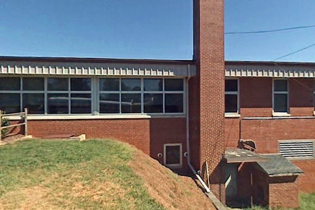 Pilot Mountain Elementary School