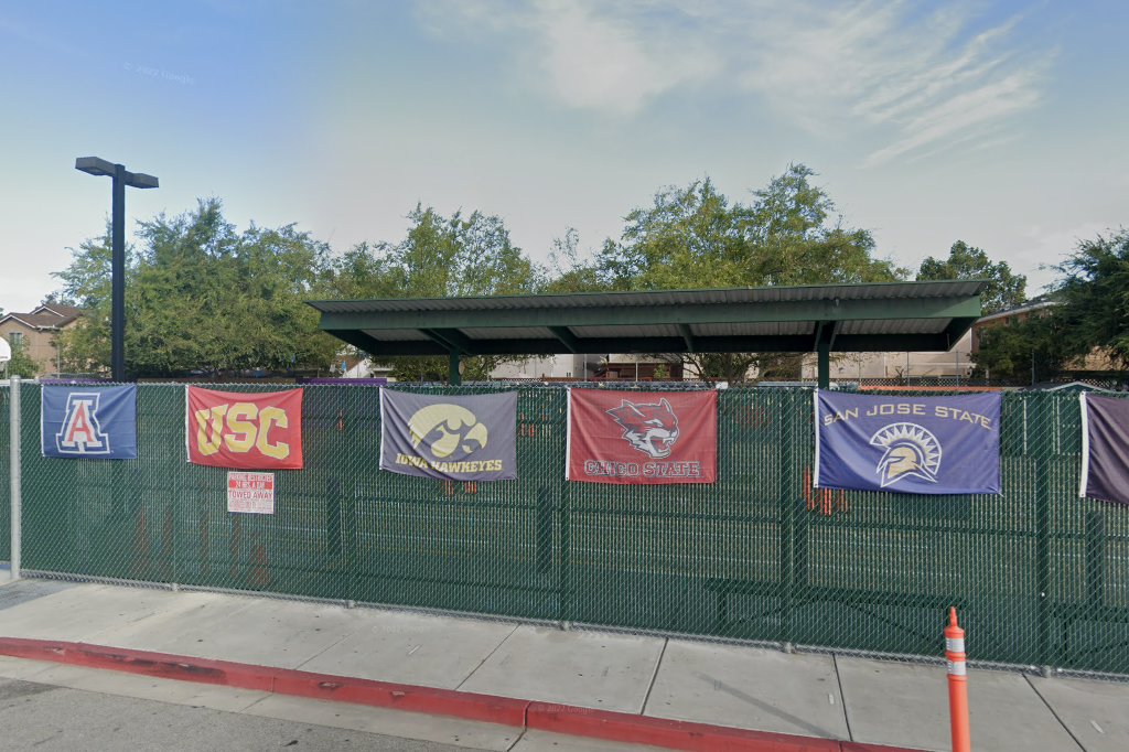Los Suenos Academy