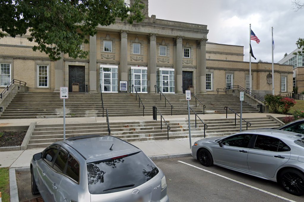 West Roxbury District Court