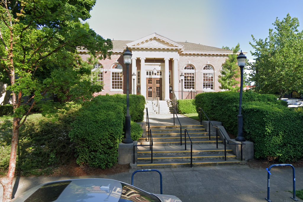 Multnomah County Library - St. Johns