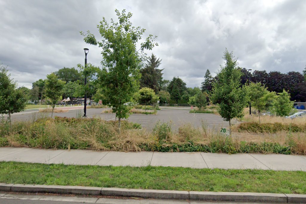 River Road/El Camino Del Rio Elementary School