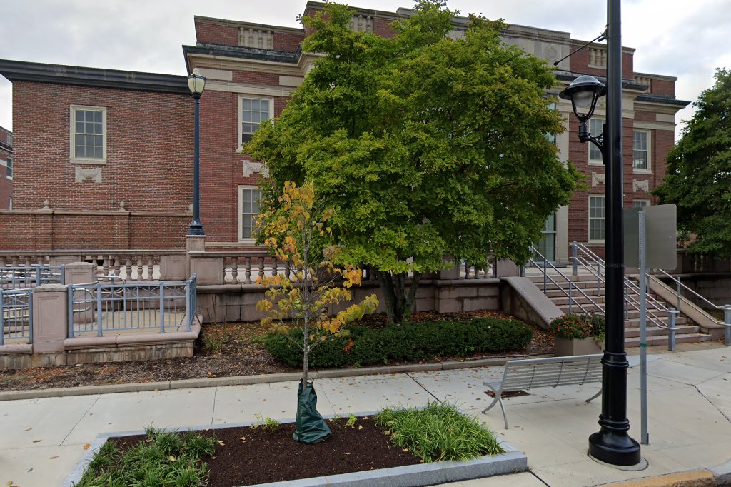 Newton District Court