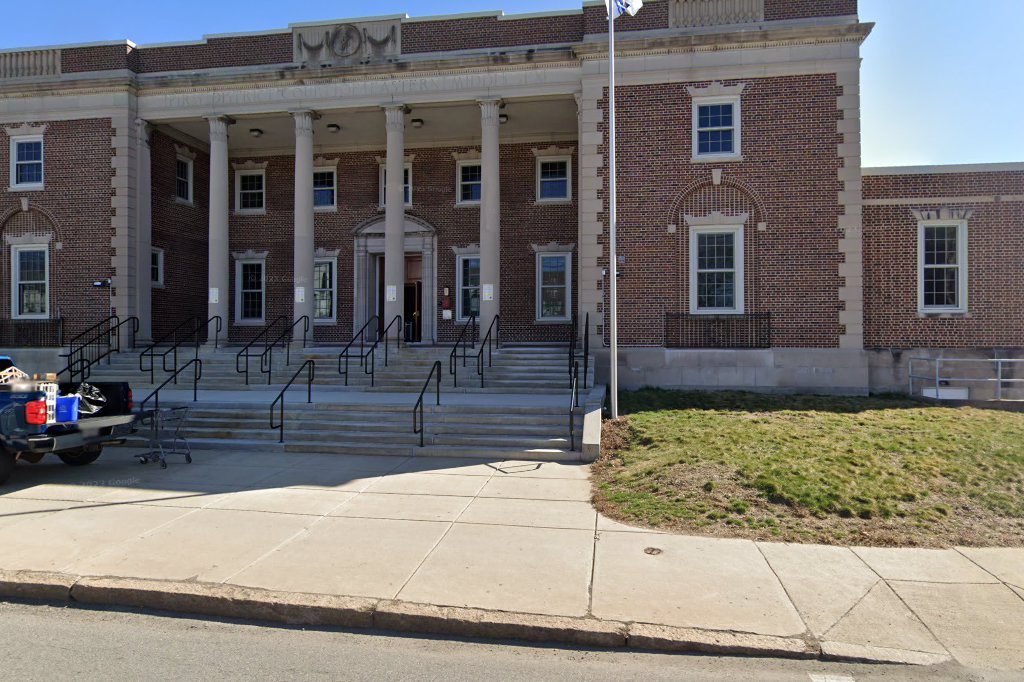 Malden District Court