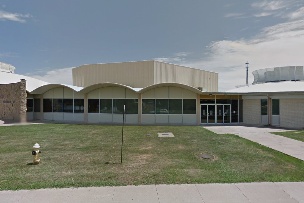Hiawatha High School