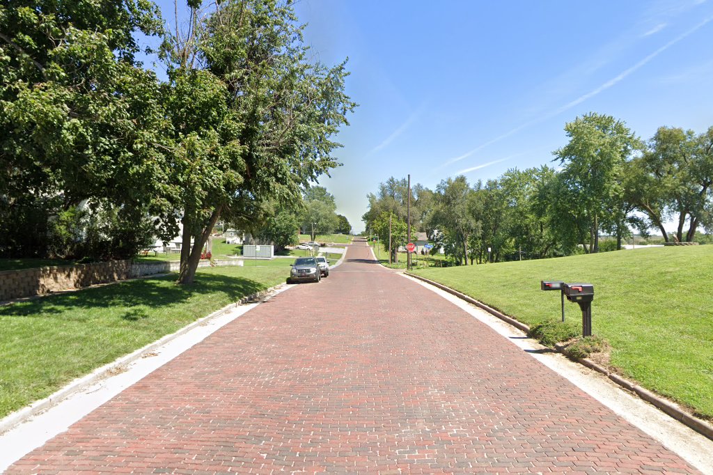 Troy Grade School