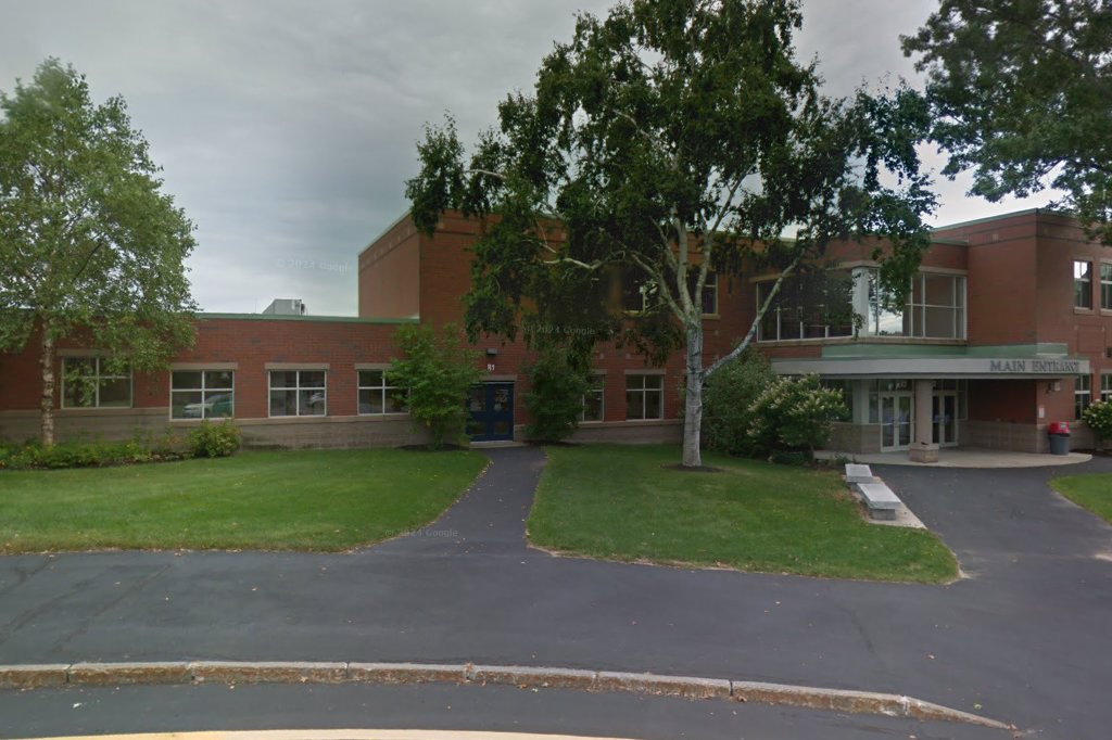 Winnacunnet High School
