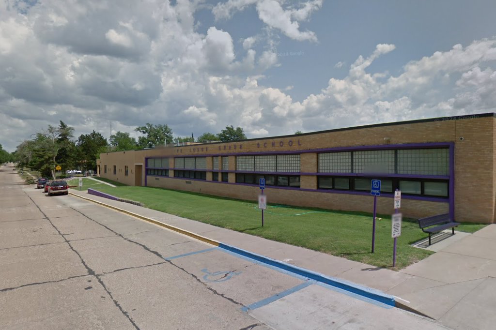 Medicine Lodge Grade School