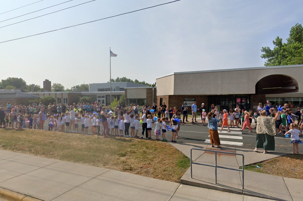 Lakes International Language Admy School