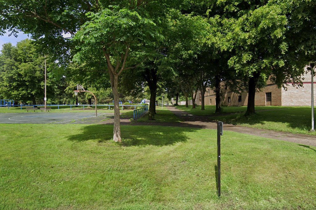 Bethune Community School