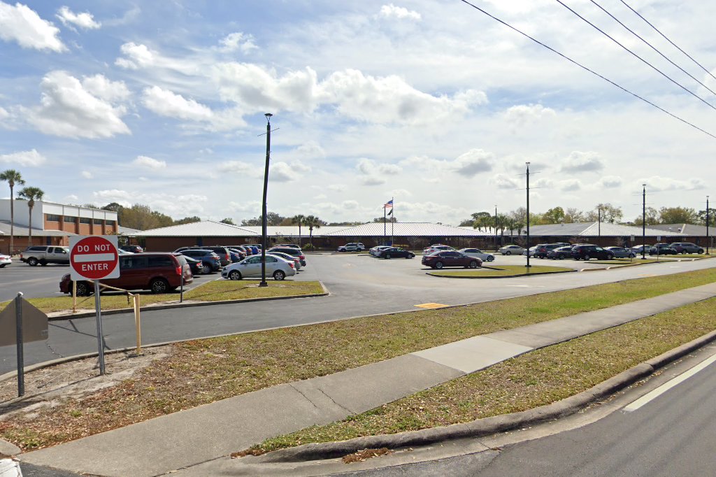 Greenwood Lakes Middle School
