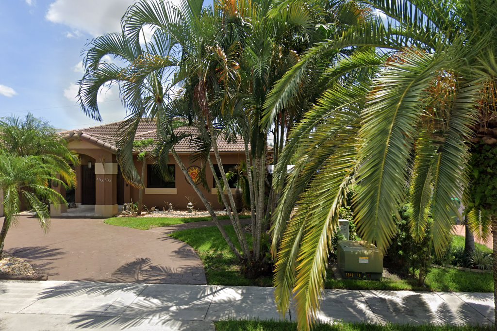 Mater Lakes Middle
