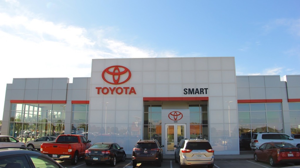 Smart Toyota of Quad Cities