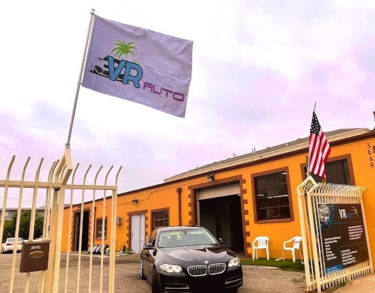 VR AUTO COLLISION CENTER