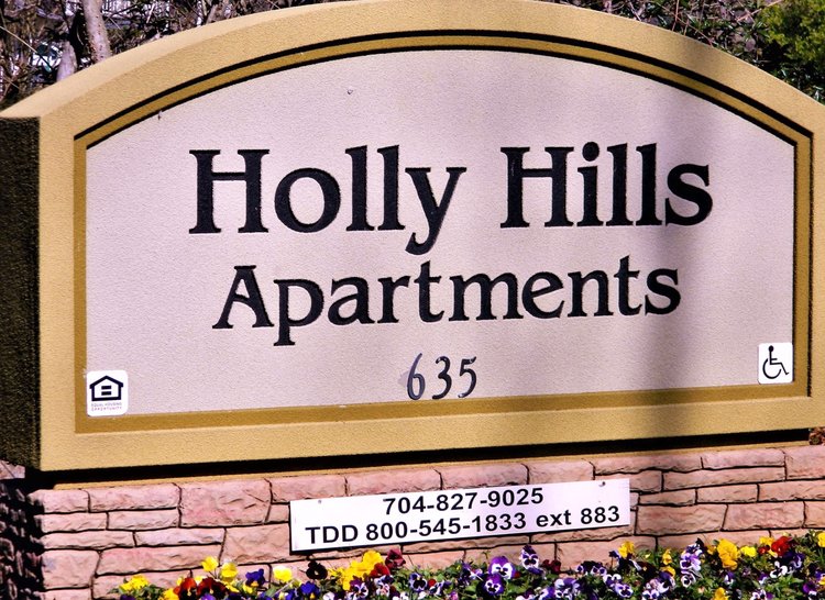 Holly Hill Apartments