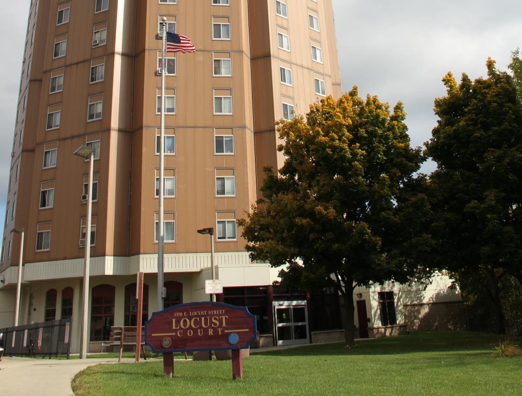 Locust Court